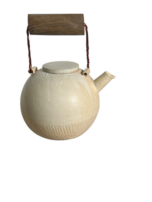 Tea pot